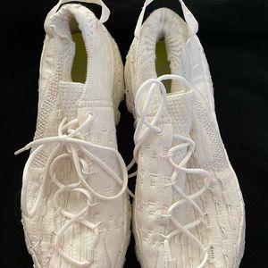 Nike Space Hippie 04’s